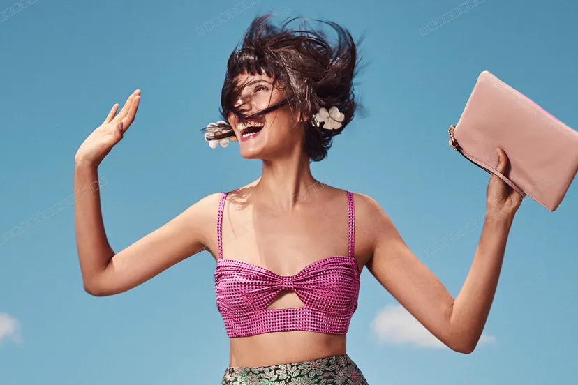 HELLO SUMMER - Image 1